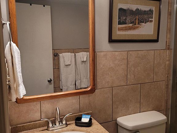 4th image of 862 Silver Creek Ln #5203