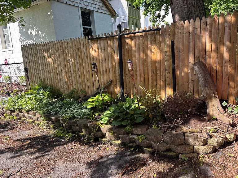 405 Willis Ave #2 — Photo 28