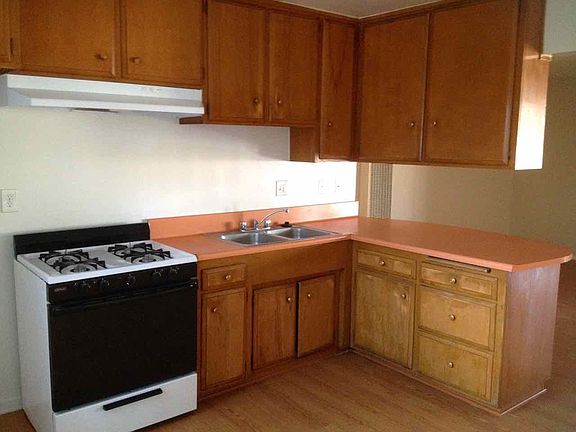 4th image of 9128 Palm St APT 14