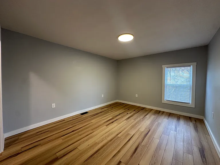 128 Caroline Ave #2 — Photo 30