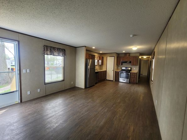 211 E 1st St #36