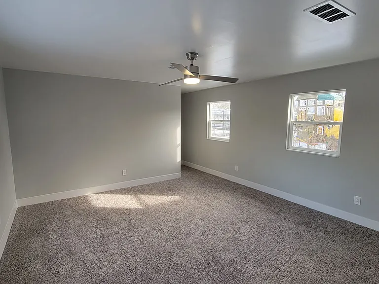 956 Olympia Dr — Photo 18