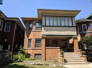 221 S Oak Park Ave, Oak Park, IL 60302