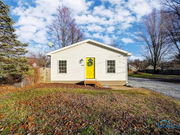 747 S King Rd, Holland, OH 43528