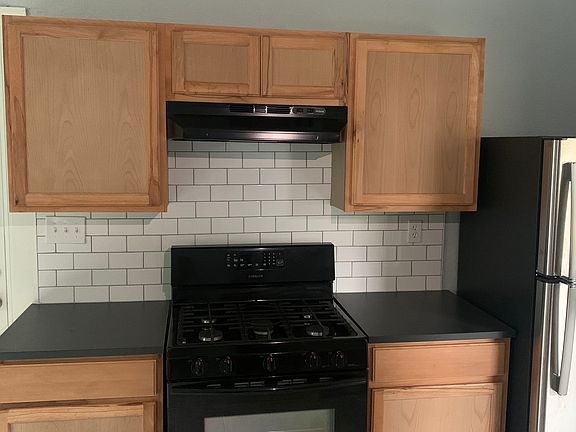 2nd image of 115 Cliff Ave #4