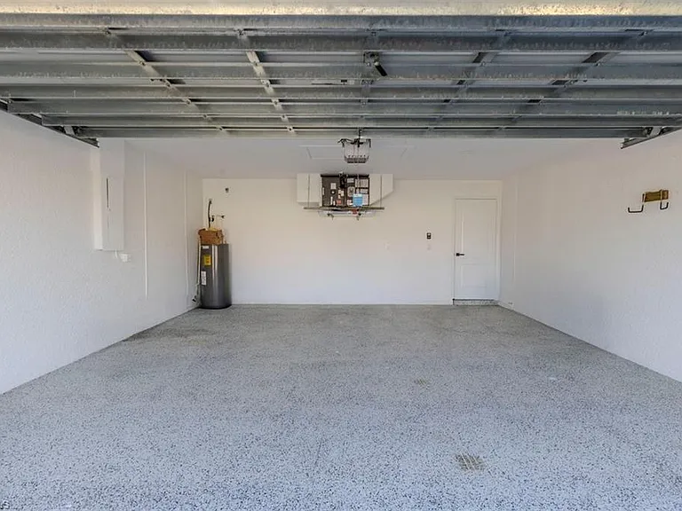 1230 NW 13th Ave — Photo 26