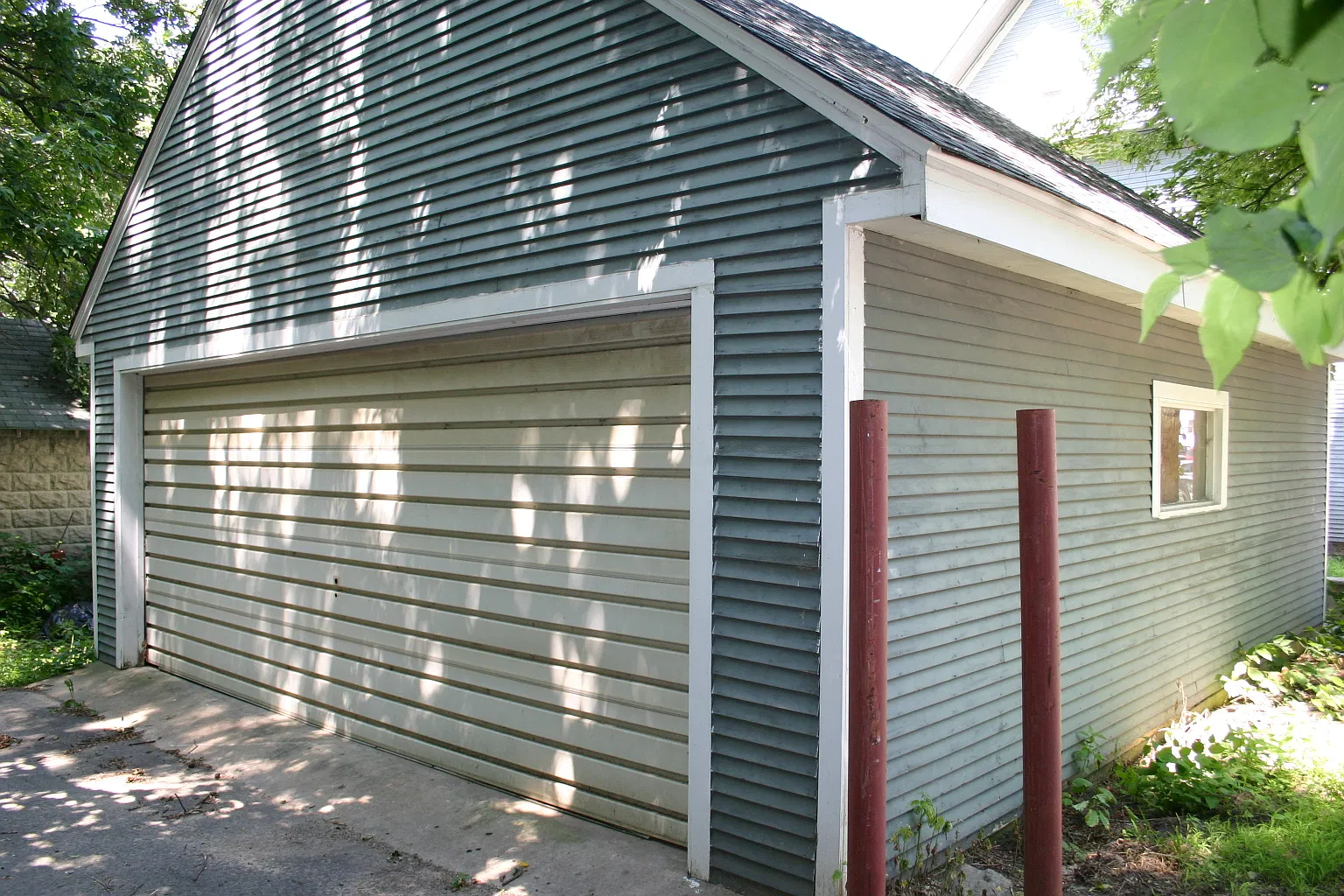 417 Warren St — Photo 3