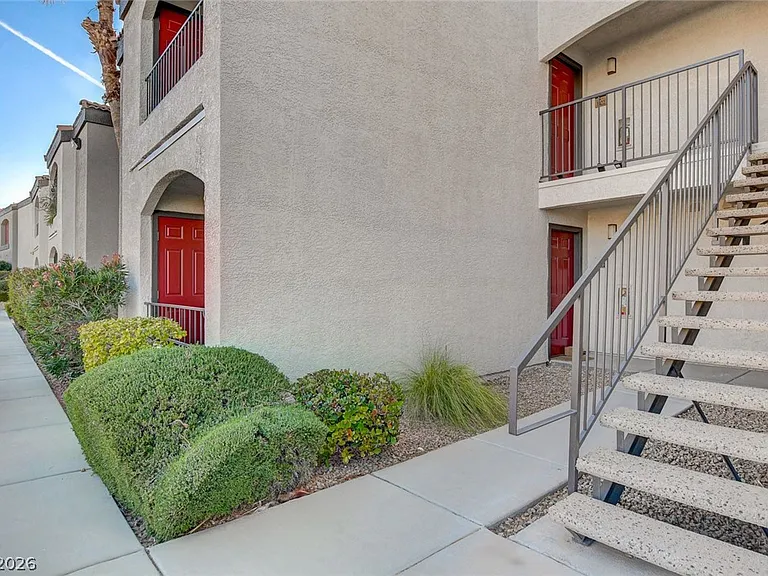 950 Seven Hills Dr #1422 — Photo 9
