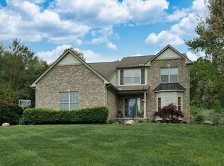 2812 Steeplechase, Highland, MI 48357