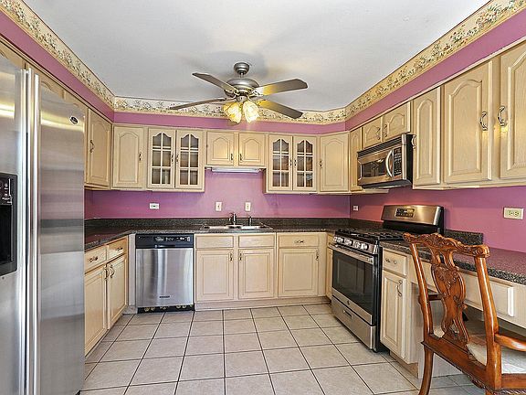 4th image of 3466 Woodland Dr