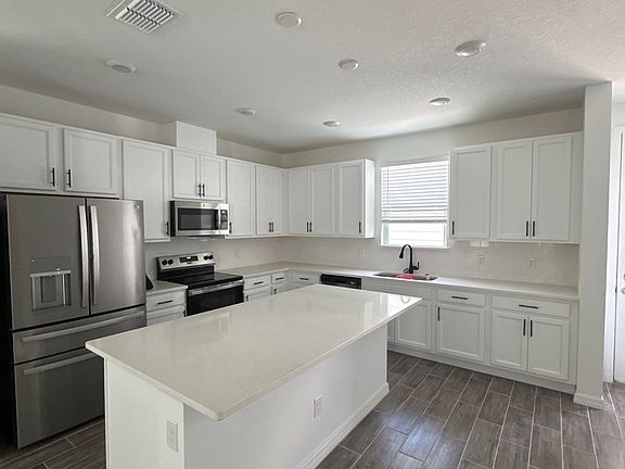 5th image of 6577 Quest St