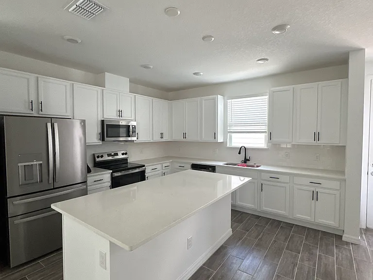 6577 Quest St — Photo 11