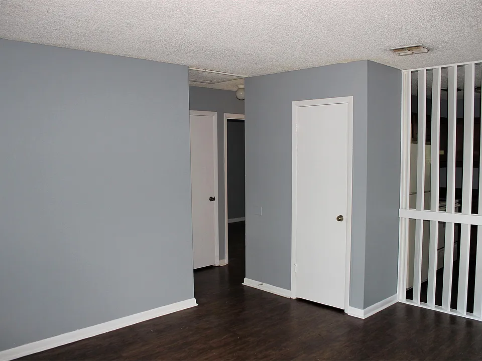 5136 Westchase Ct #2