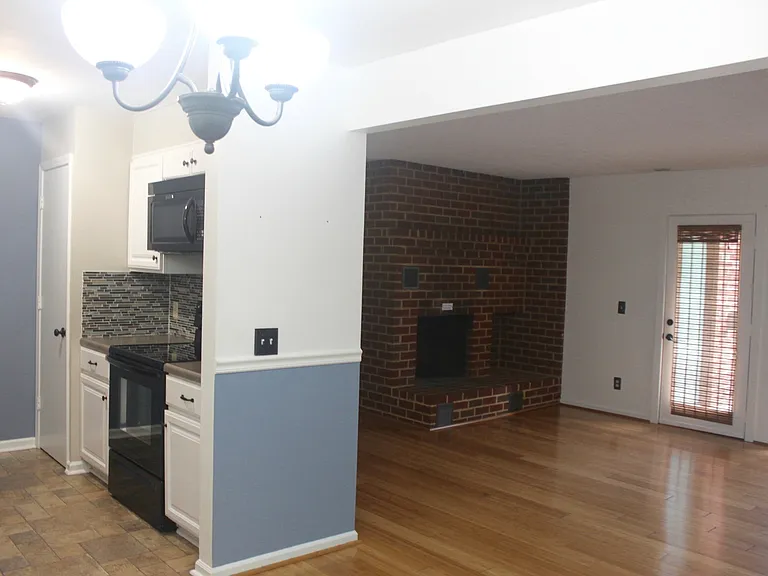 1030-5 Blue Ridge Dr #1 — Photo 8
