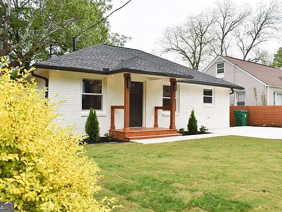 4th image of 2442 Lynn Iris Dr