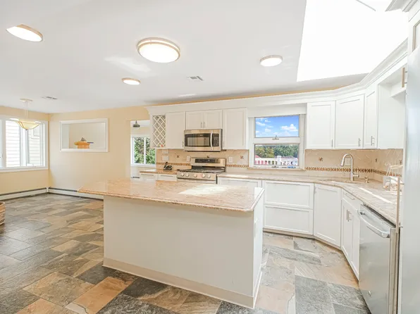 5434 Amboy Road image 17 of 36