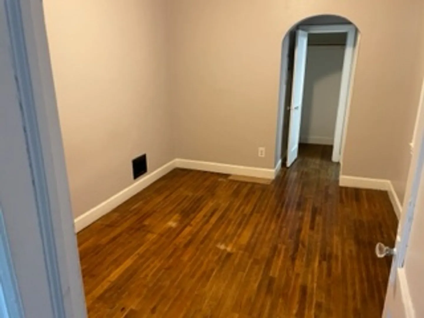 28 Gold Ave SW — Photo 3