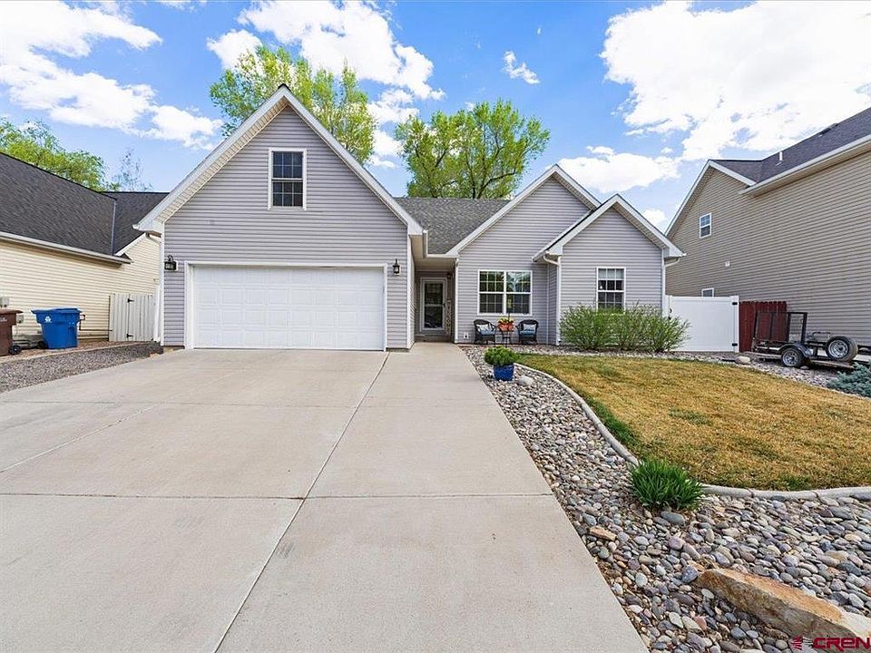 1st image of 1416 Colonial Drive