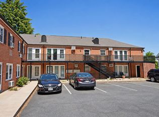 2114 Ivy Rd #11, Charlottesville, VA 22903