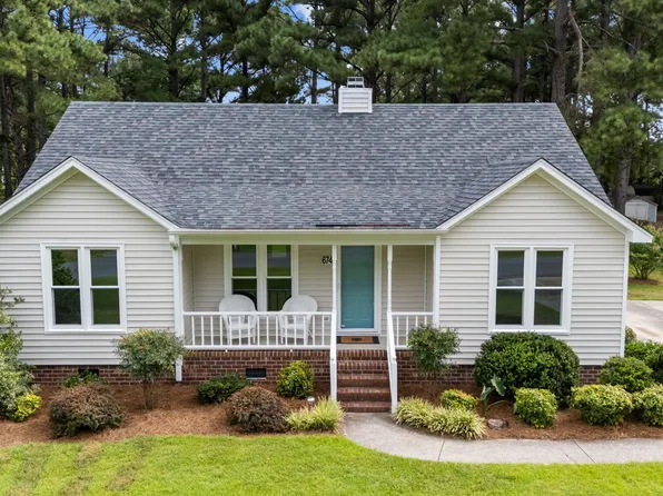 674 Fox Chase Lane, Winterville, NC 28590