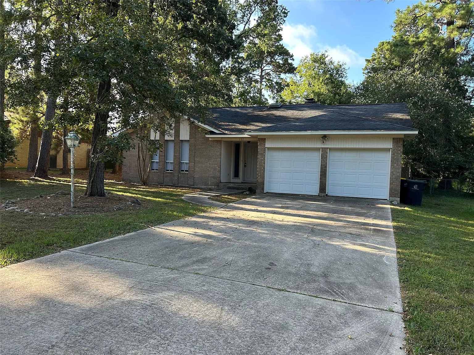 3 bed, 2.0 bath, 1884 sqft, $1,795 — Photo 2