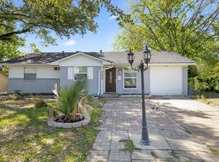 1210 Athens Dr, Mesquite, TX 75149