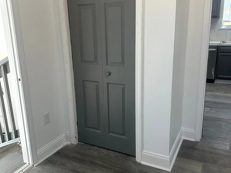 1842 Pauline St #1842 — Photo 10