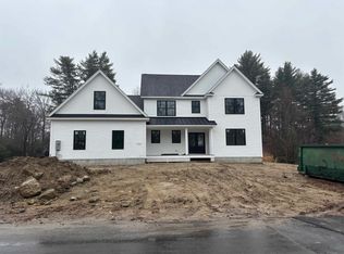 61 Whitford St, Manchester, NH 03104