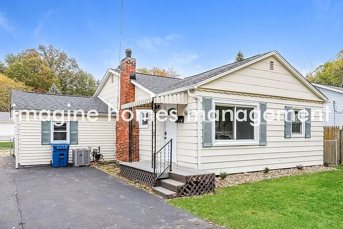 Building Photo - 5697 Chagrin Dr