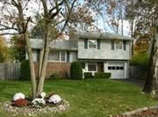 2289 Sunrise Ct, Scotch Plains, NJ 07076