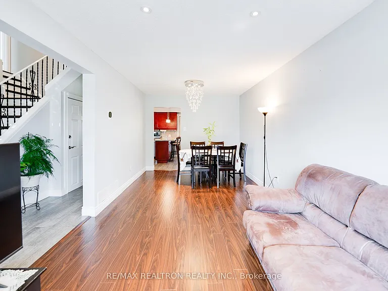 1 Harrison Ct — Photo 5