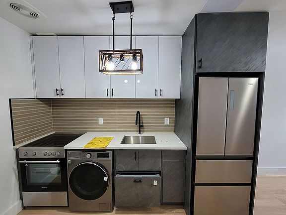 3rd image of 90 Moore St #2B