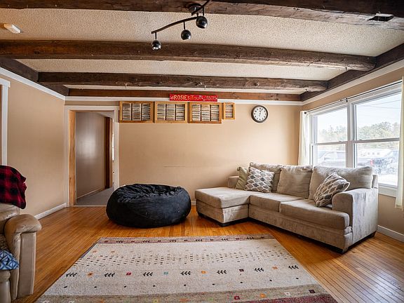 5th image of 367 Calendar Brook Road