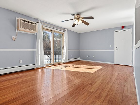 5th image of 132 English Village Rd APT 304
