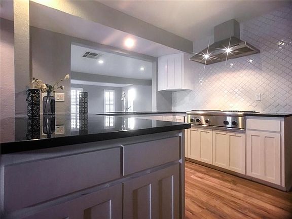 5th image of 9332 Wh Burges Dr