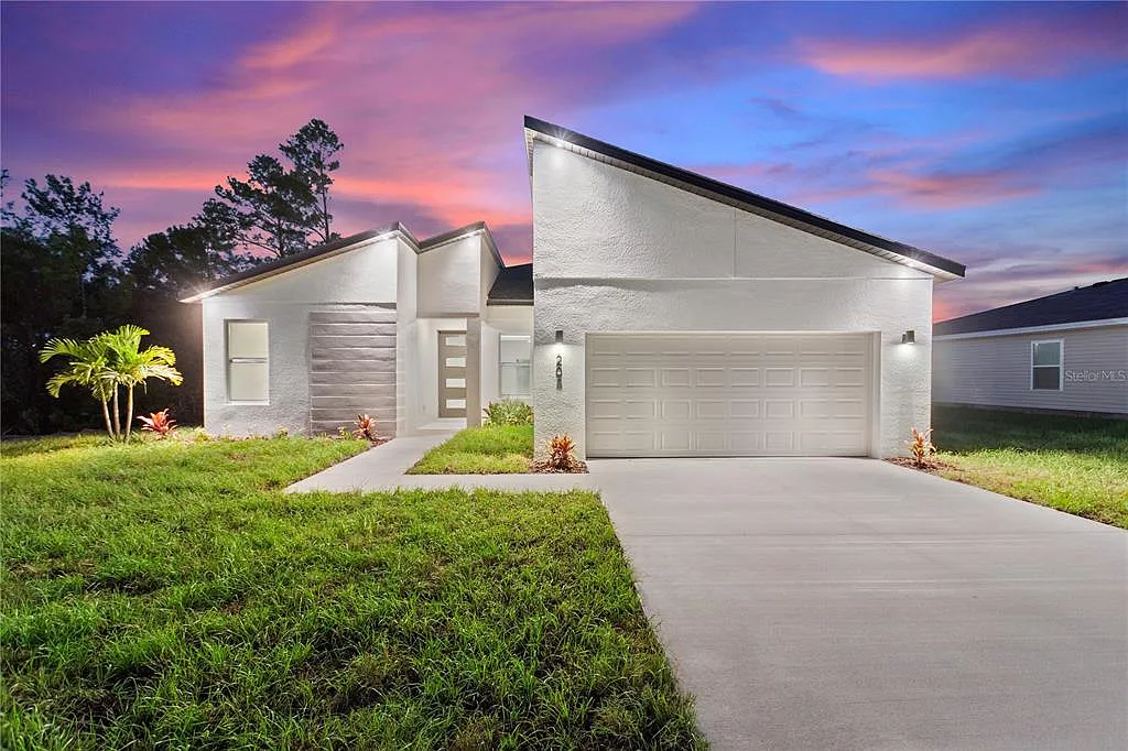 4 bed, 2.0 bath, 1670 sqft, $2,150 — Photo 2