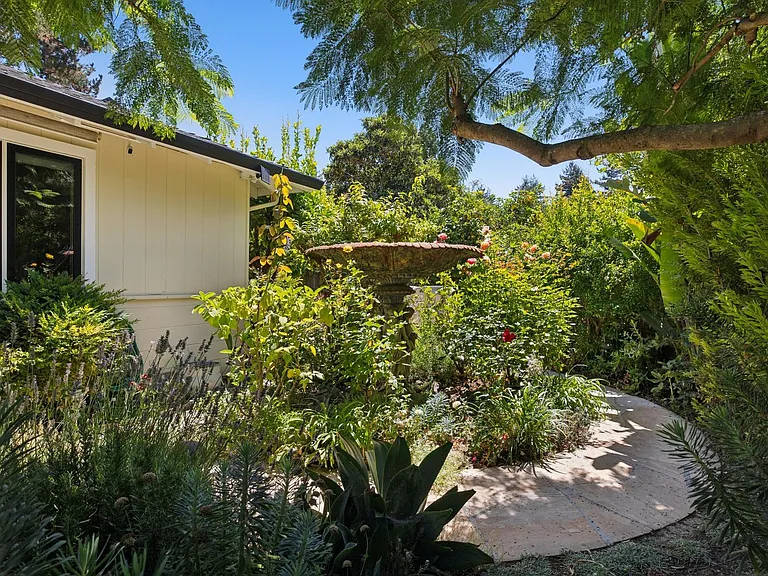 970 Palo Alto Ave — Photo 87
