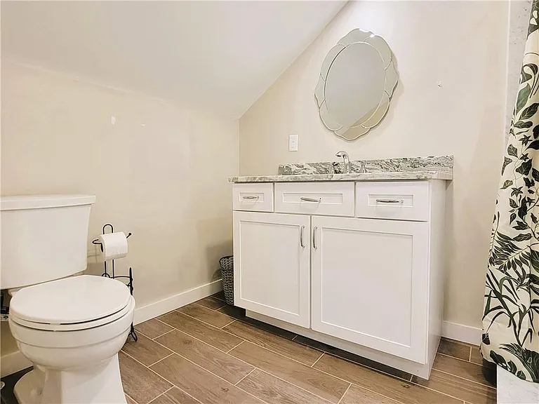 129 Connection St — Photo 14