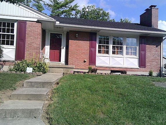 3rd image of 301 Jackson Ln