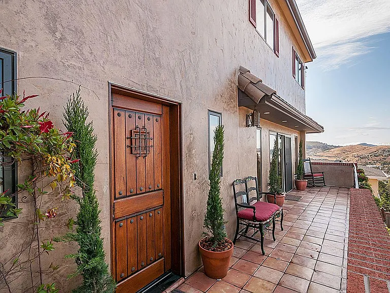 2 San Diego Ct — Photo 11