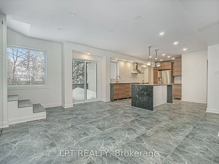 2112 Alta Vista Dr — Photo 6