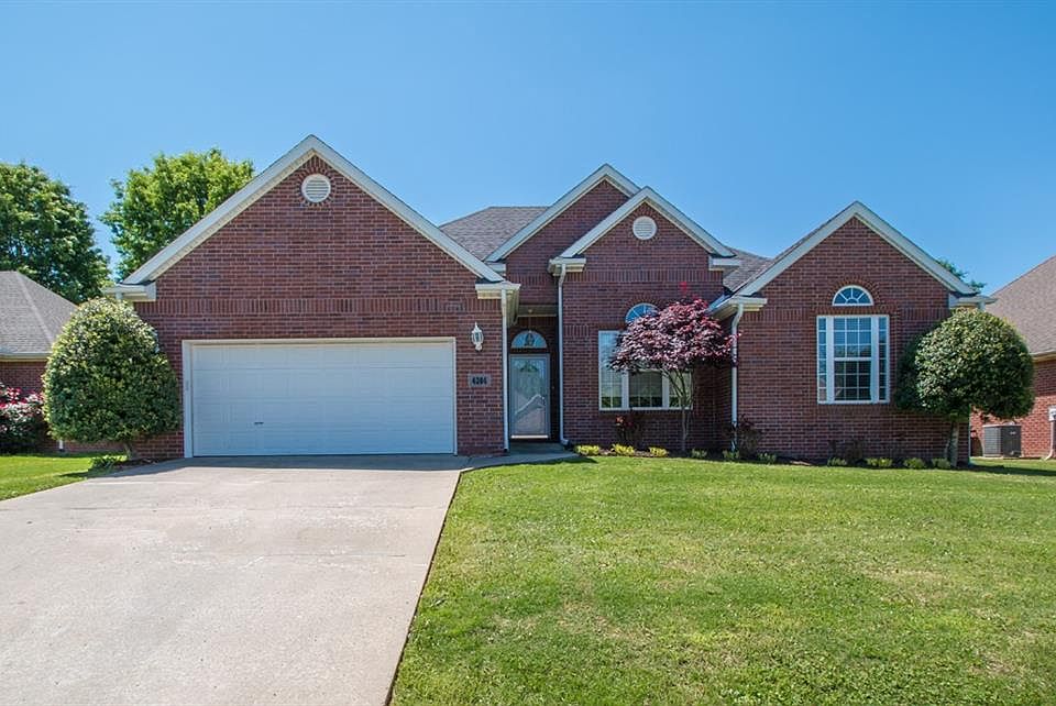 1st image of 4304 W Worthington Dr
