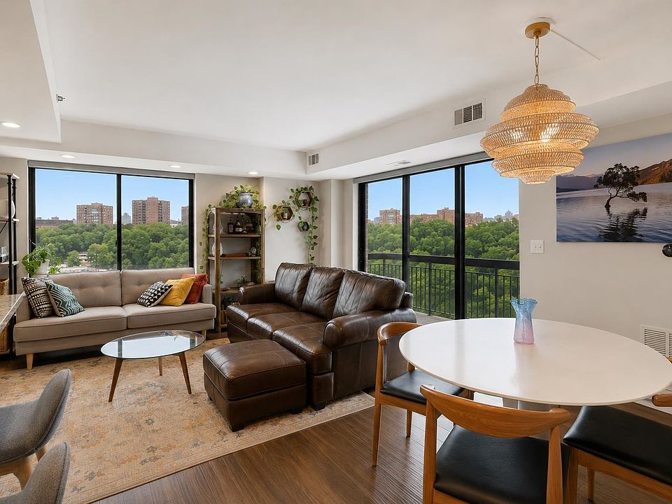 1st image of 700 1st St APT 9W