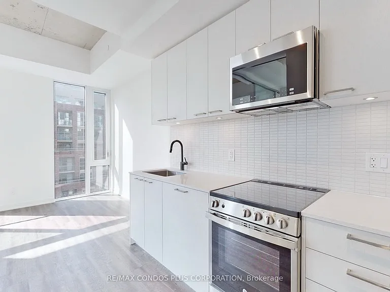 1808 Saint Clair Ave W #706 — Photo 11