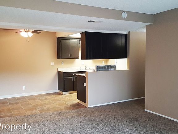 3rd image of 842B Sinkler Way