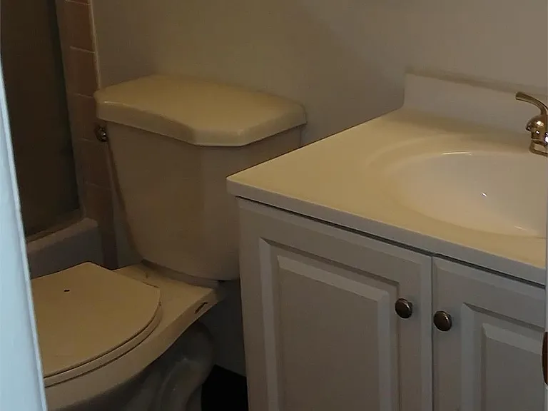 121 Gardner Dr — Photo 6