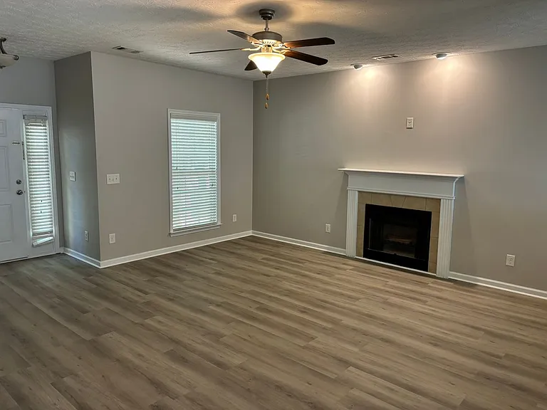 9017 Sante Fe Ct — Photo 3