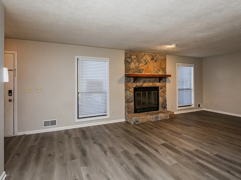 3384 Sheree Trl — Photo 5