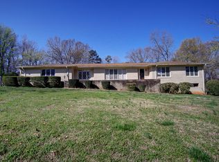 144 Devonwood Dr, Calhoun, GA 30701
