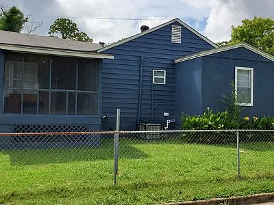 4 bed, 1124 sqft, $1,200 — Photo 3